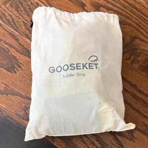Gooseket Toddler Sling - Cream